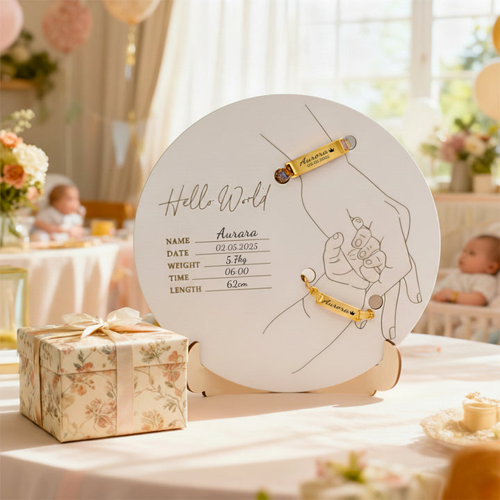 Hello World Newborn Memorial Jewelry Display Stand – A Gentle Way to Treasure Baby’s First Keepsakes