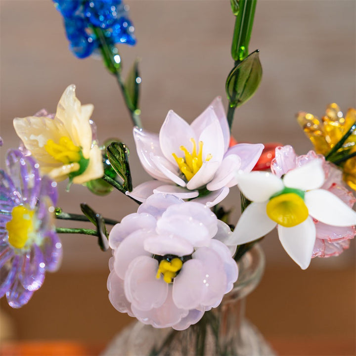 Personalized Mama's Garden Birth Flower Vase With Name For Birthday Gifts