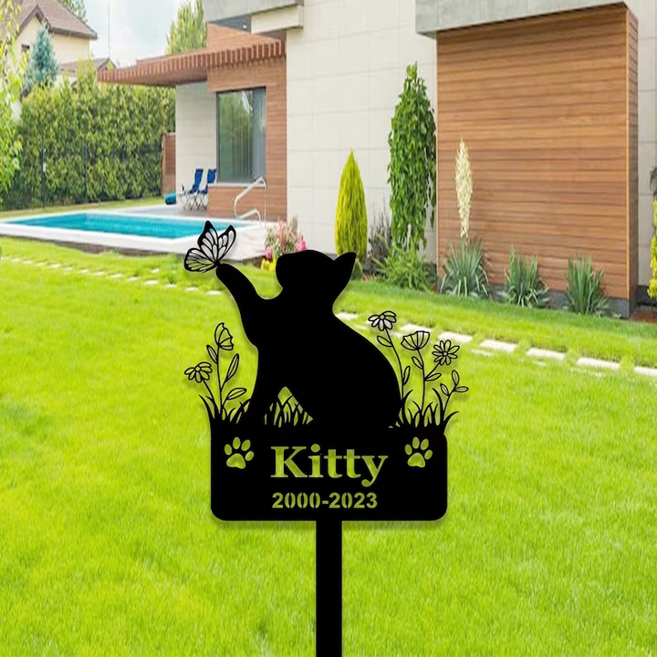 Personalized Iron Pet Memorial: Custom Name for Kitty