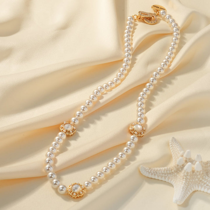 Personalized Name 7.5-8mm Round Pearl Vintage Flower Necklace