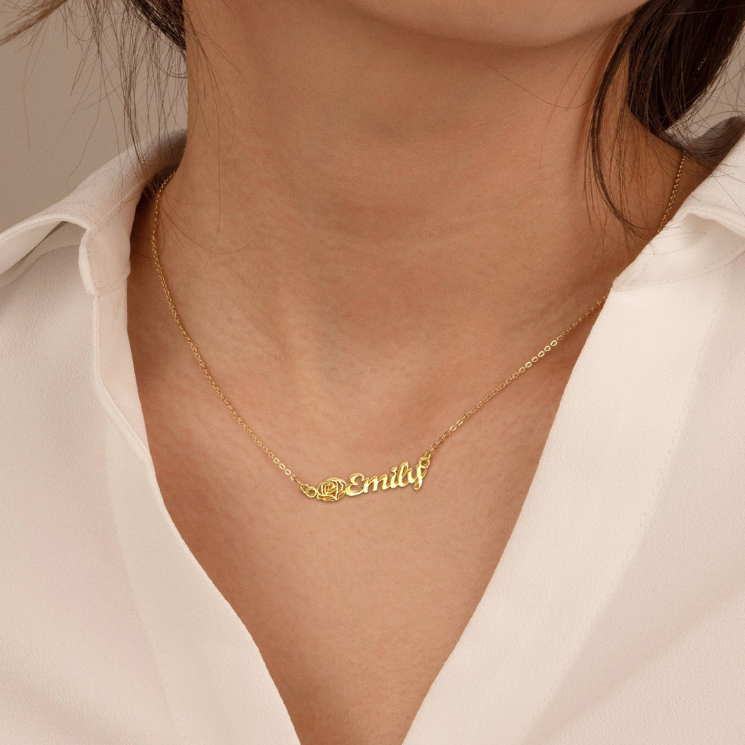 Personalized name necklace for women