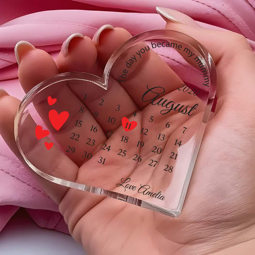 Personalized UV Heart The Day You Became My Mummy