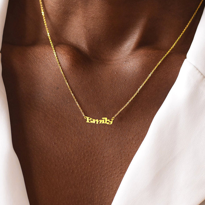 Personalized name necklace for women