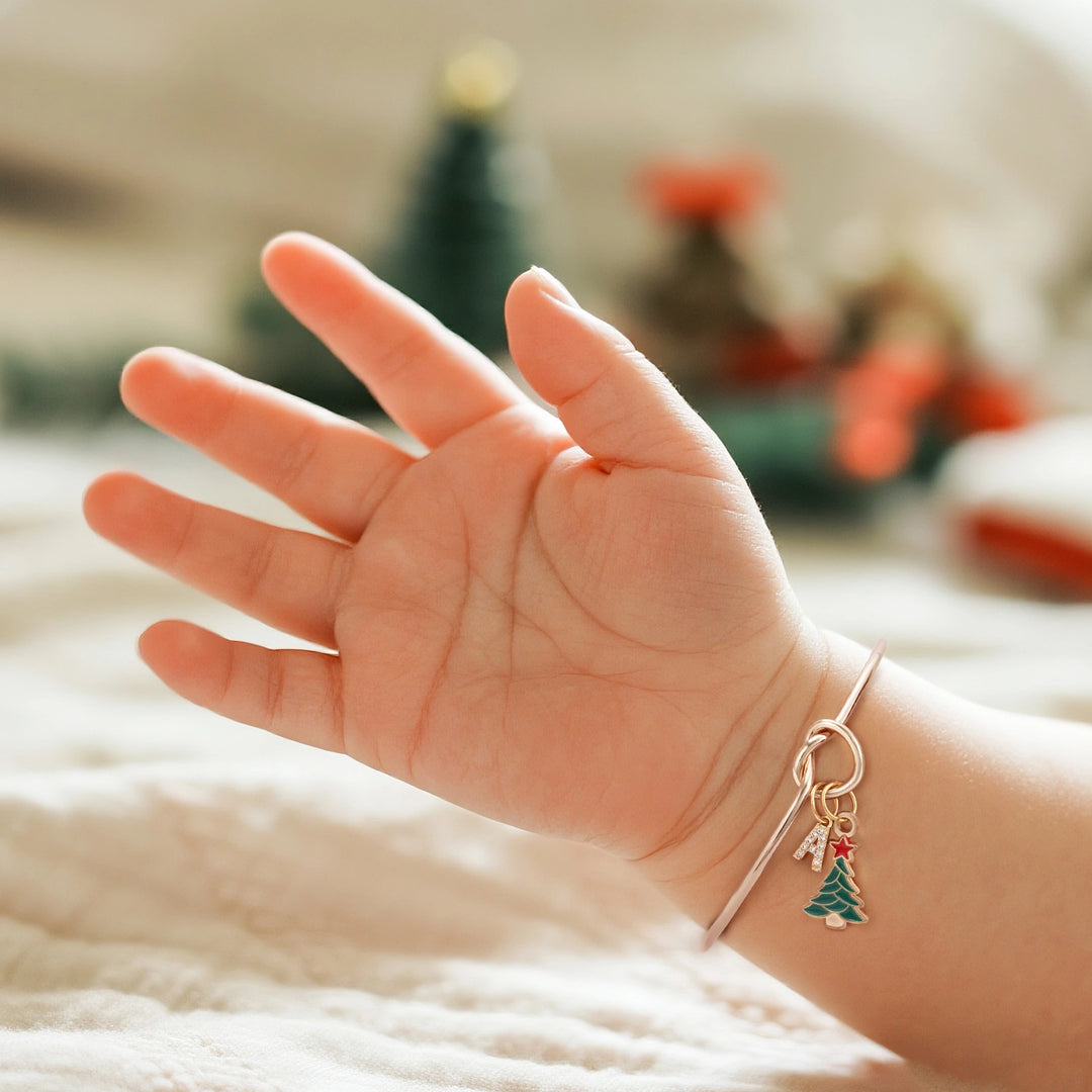 Custom Christmas Tree Bracelet with Rhinestone Letter Charm – Adjustable Holiday Jewelry Gift