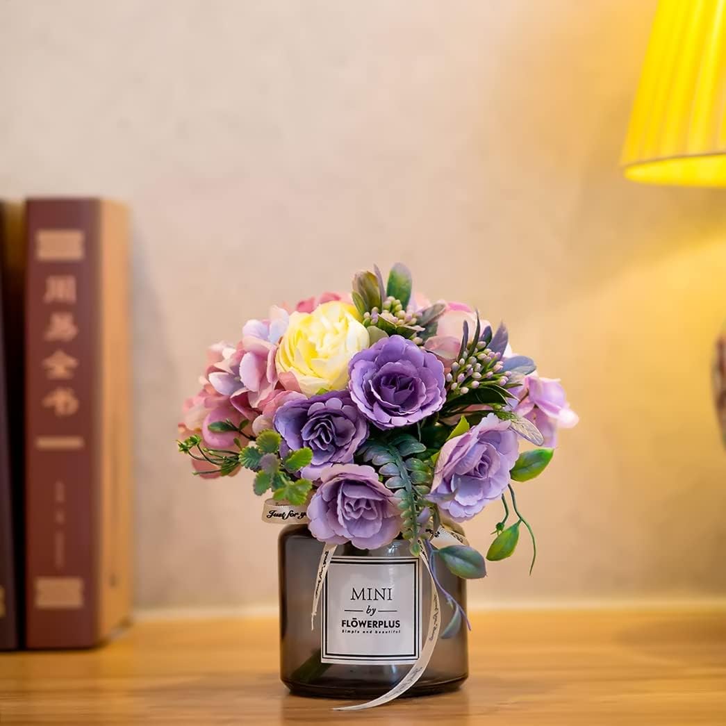 Personalized artificial hydrangea and glass vase decoration Ins style