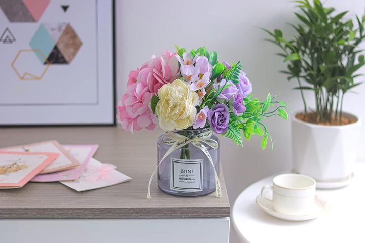 Personalized artificial hydrangea and glass vase decoration Ins style