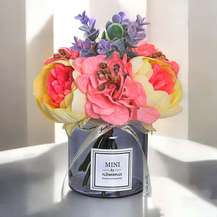 Personalized artificial hydrangea and glass vase decoration Ins style