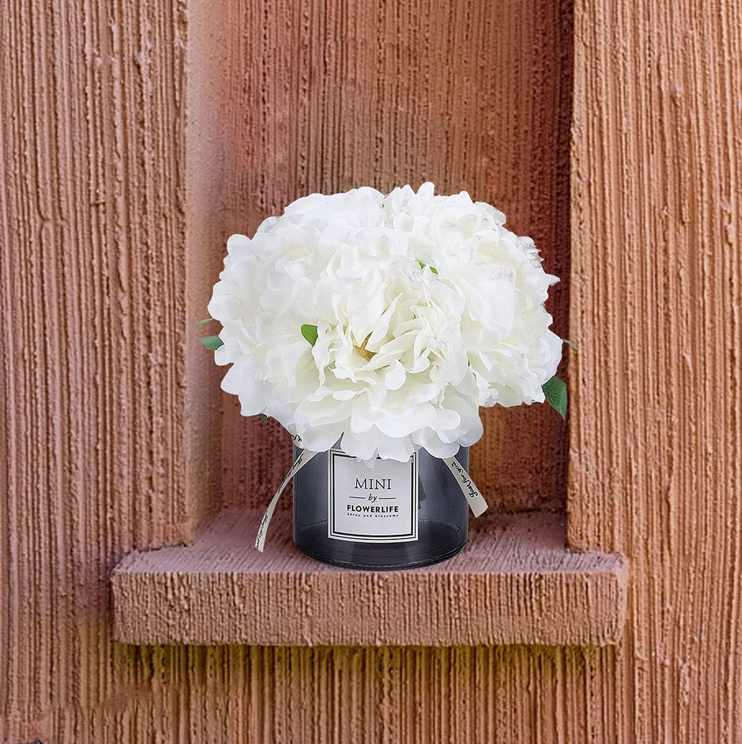 Personalized artificial hydrangea and glass vase decoration Ins style