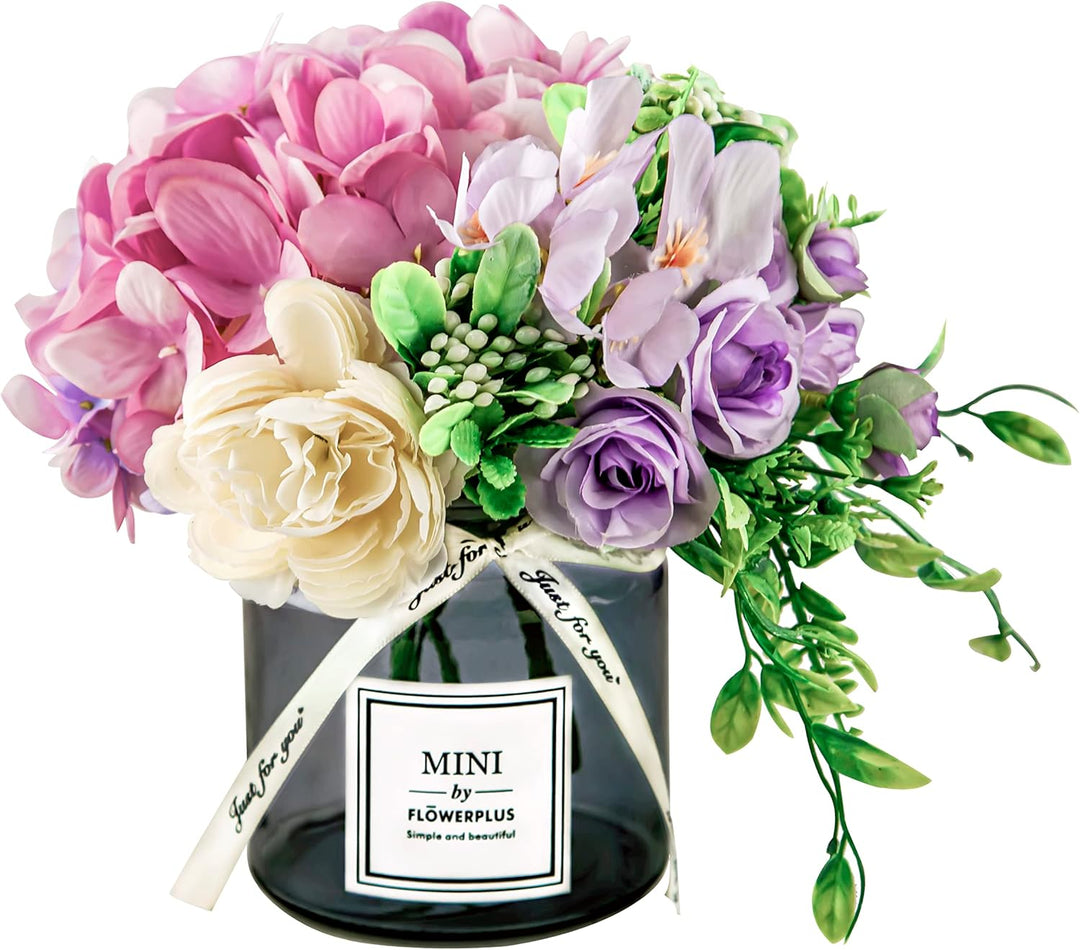 Personalized artificial hydrangea and glass vase decoration Ins style