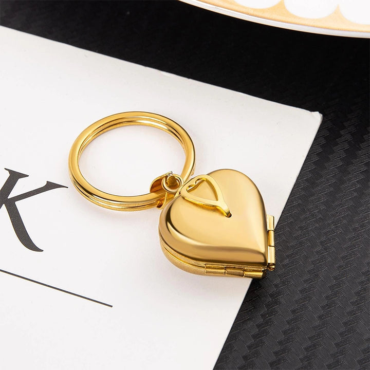 Custom Heart Locket Photo Keychain – Lucky Clover Folding Picture Keychain | Personalized Gift for Mom, Grandma, First Mother’s Day