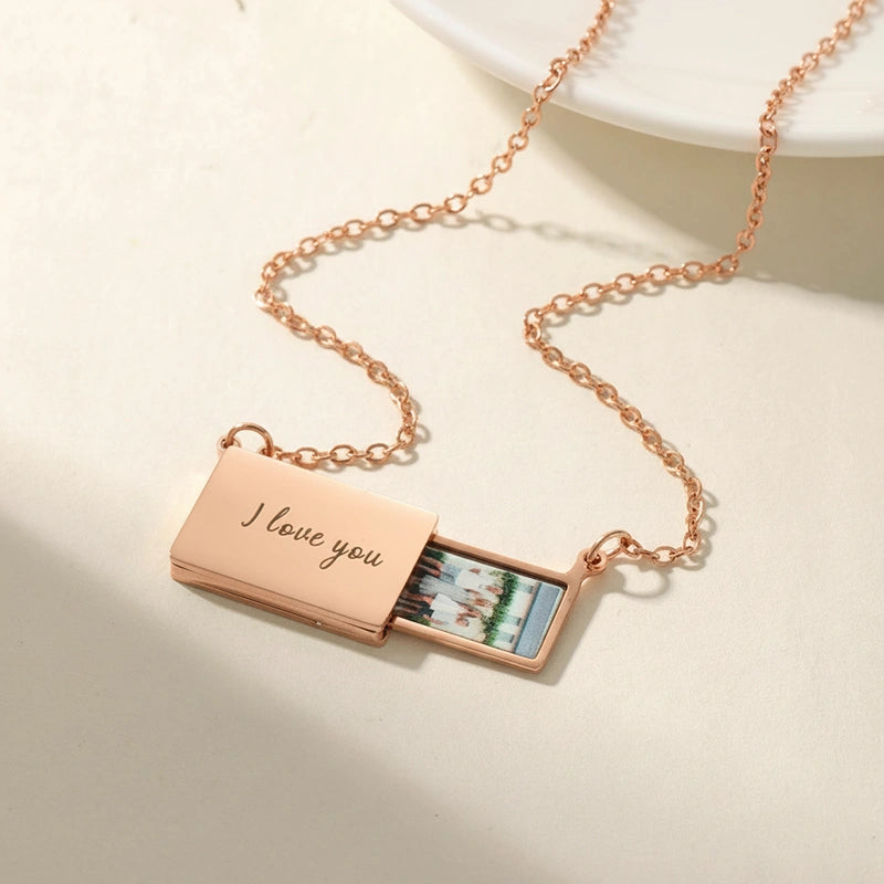 Custom Heart Photo Locket Necklace – Personalized Gold Engraved Locket with Picture | Mother’s Day Gift for Mom
