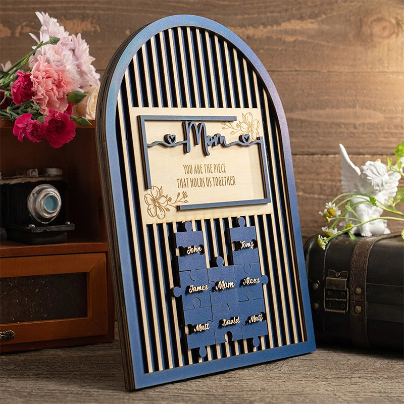 Mom Puzzle Piece Wooden Sign – Personalized Family Name Puzzle Plaque | Mother’s Day Gift for Mom, Grandma