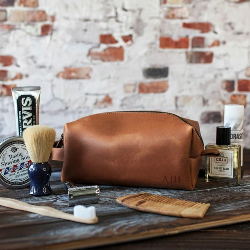 Personalized Leather Dopp Kit for Men – Custom Toiletry Bag | Distressed Leather Travel Bag | Valentine’s Day Gift for Him