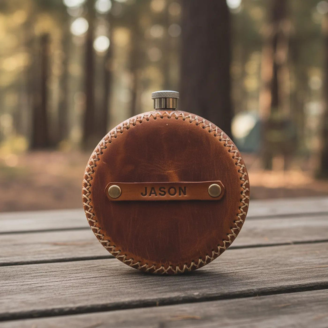 Personalized Leather Round Hip Flask – Custom Engraved Camping Flask, Groomsmen Gift, Whiskey Flask for Him