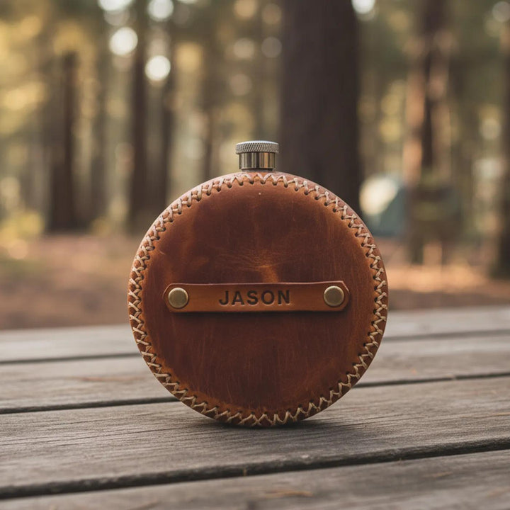 Personalized Leather Round Hip Flask – Custom Engraved Camping Flask, Groomsmen Gift, Whiskey Flask for Him