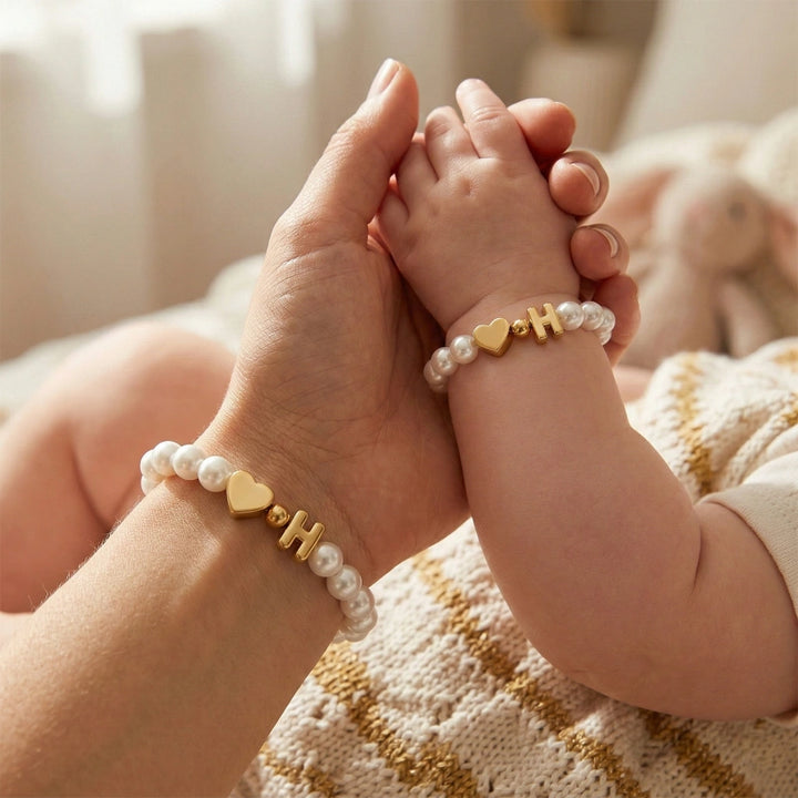 Personalized Mom & Kids Pearl Initial Bracelet – Matching Mother Daughter Bracelet with Heart Charm