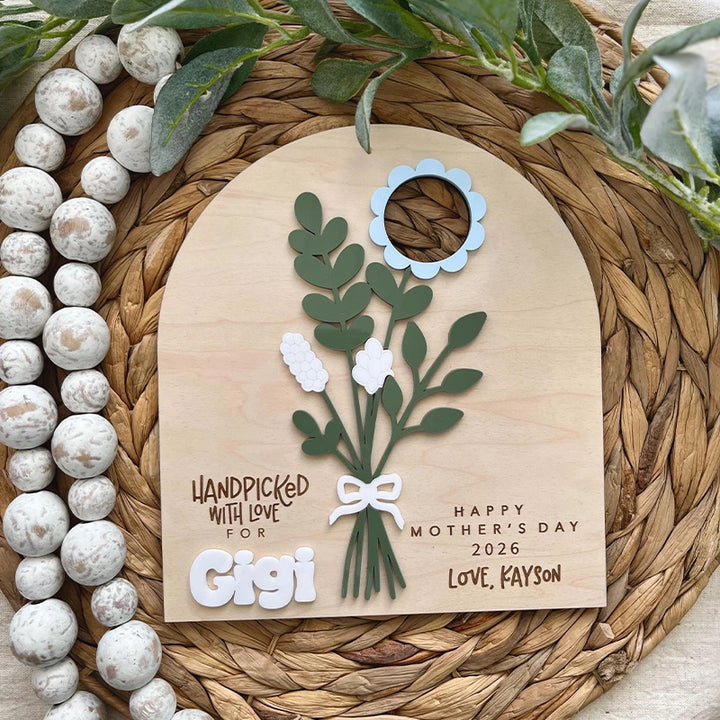 Personalized Mother’s Day Flower Photo Sign – Custom Wooden Bouquet Photo Frame Gift for Mom or Grandma