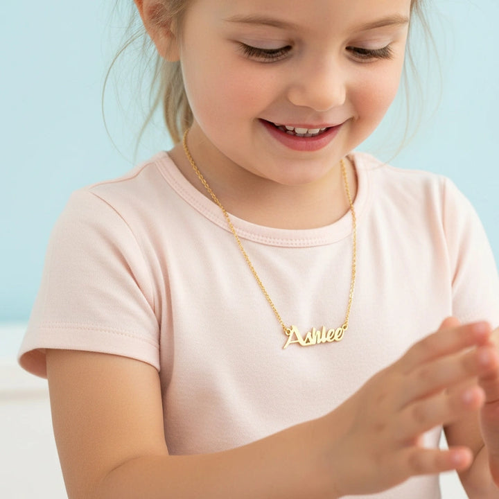 Colar com nome personalizado para meninas e meninos