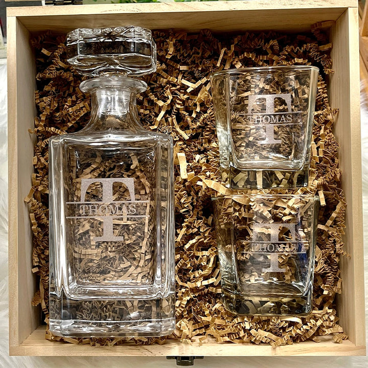 Personalized Whiskey Decanter Set – Valentine’s Day Gift for Him, Custom Engraved Decanter & Glasses