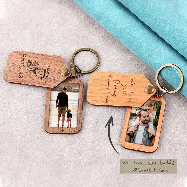 Personalized Wooden Photo Keychain – Custom Engraved Picture Keyring in Walnut or Cherry Wood